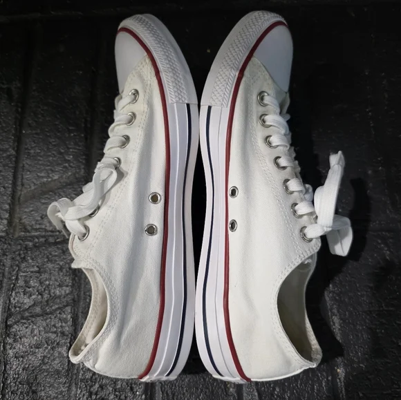 Converse Cuck Taylor All Star Low Top Sneaker, Men's Size 10, Women's Size 12 - Picture 5 of 10